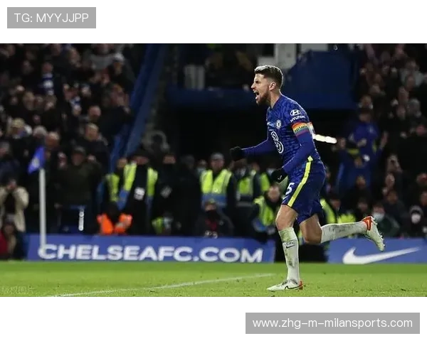 切尔西禁区混战终结,若日尼奥门前补射得手 切尔西禁区混战终结,若日尼奥门前补射得手